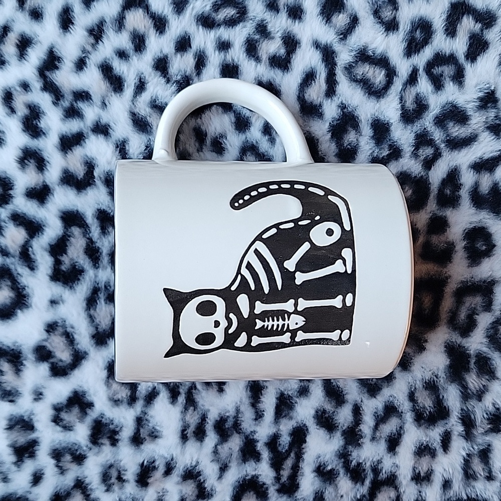 15oz Skeleton Cat Cup